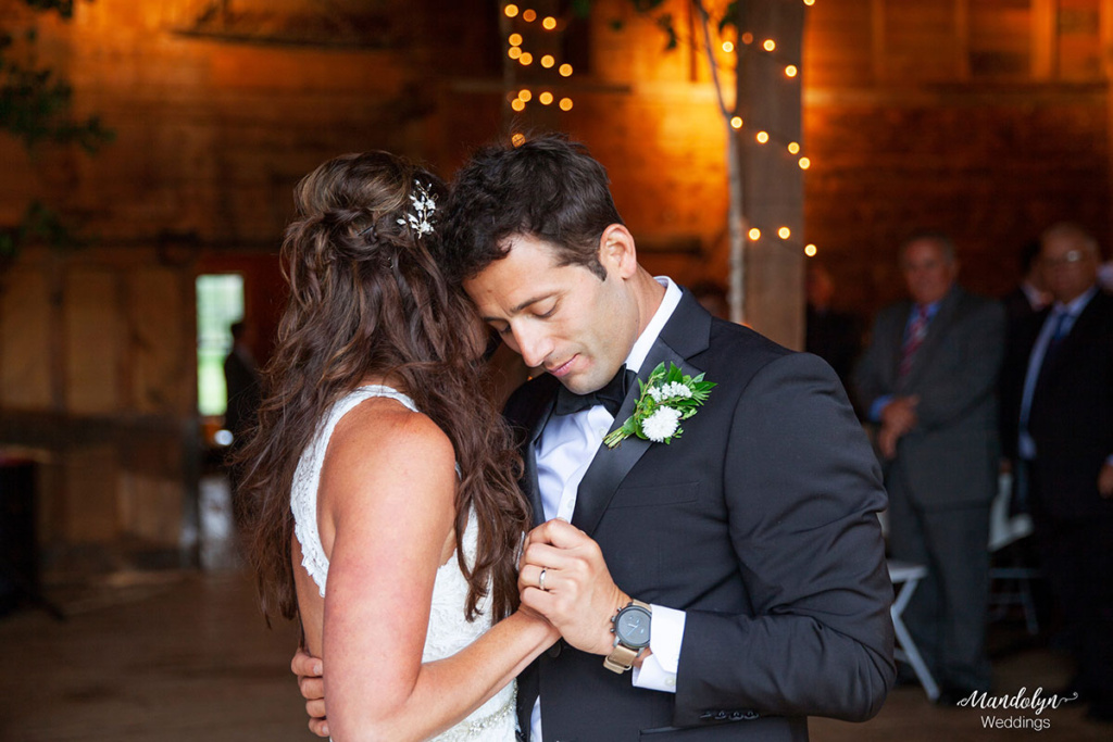 Bride and grooms first dance. 